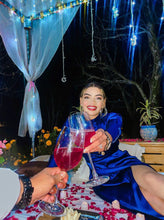 Load image into Gallery viewer, Hornet in Midnight Blue