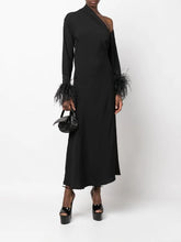 Load image into Gallery viewer, Daphne