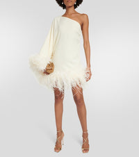 Verushka in Sultry Pearl White
