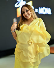 Load image into Gallery viewer, Floria Daisy Dress

