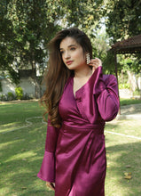 Load image into Gallery viewer, Aanya in Dew Burgundy
