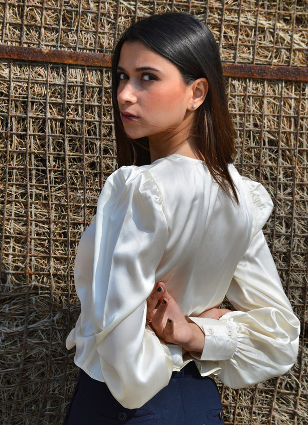 Vintage Bridget Blouse in Pearl White Moon