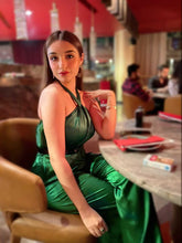 Load image into Gallery viewer, I&#39;m Too Hot For This Co-Ord in Emerald Green
