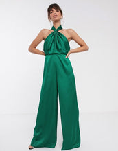 Load image into Gallery viewer, I&#39;m Too Hot For This Co-Ord in Emerald Green
