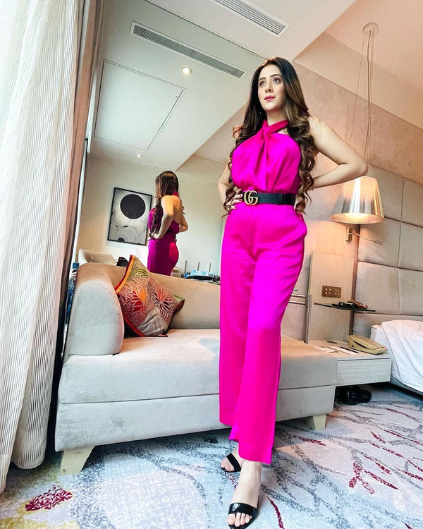 I'm Too Hot For This Co-Ord in Hot Pink